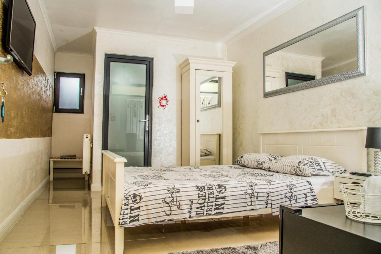 La Verde Hotel Jászvásár Kültér fotó